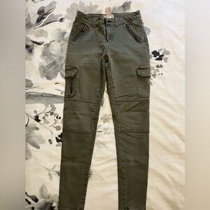 LiquidX army green cargo pants - skinny size 7